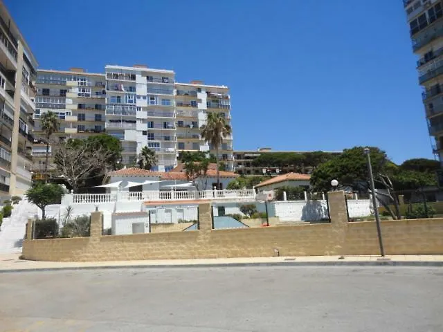 Atico Primera Linea Del Mar Sitio de Calahonda Apartamento