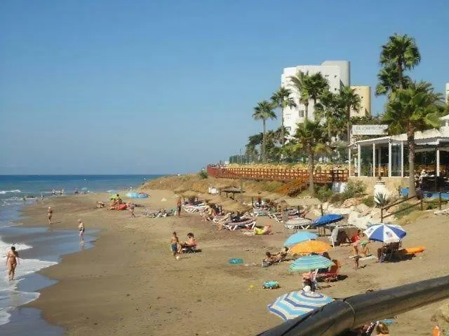 Atico Primera Linea Del Mar Sitio de Calahonda Apartment